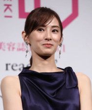 「家売るオンナ」で主演を務めた北川景子さん（2018年12月、時事）