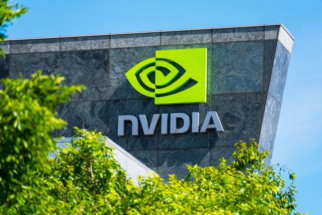 NVIDIAの時価総額が一時1兆ドル突破。AI向けが業績押し上げ