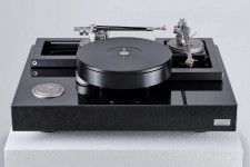 オンキヨー聖飢魔IIとコラボターンテーブル！ION AUDIO「Luxe LP」-