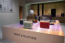 Bang & Olufsenのデザインアーカイブ展が本日スタート。スピーカー「Beosound A5」発売記念