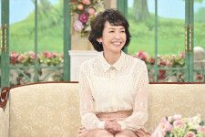 「還暦に見えない有名人ランキング」1位の賀来千香子、芸能界で唯一“共演NG”の俳優を告白