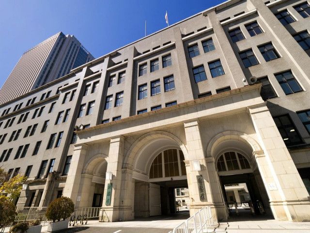 東大の穴を埋めるのは早慶でもMARCHでもない…｢キャリア官僚試験｣合格者数を10年で300%"爆増"させた私大