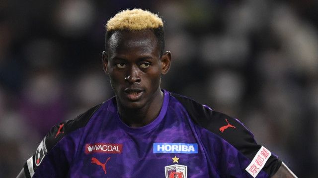 神奈川のJ3チーム、フランス人MFと契約解除でナイジェリア人大型