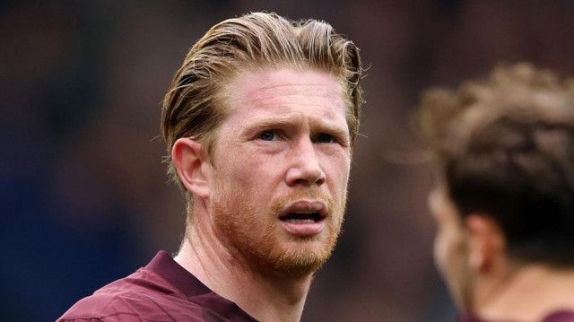 デ・ブライネ長期離脱の可能性大！グアルディオラ監督は新たな
