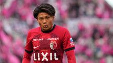 Jリーグ名門、今季J1で36試合出場のスタメンMFがまさかの流出…「本当に申し訳なく思っています」