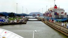 水不足でパナマ運河が通行の危機！日本への影響は？