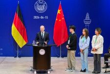 15日、独国際放送局ドイチェ・ヴェレの中国語版サイトは、ドイツのショルツ首相が中国を訪問した際、中国製電気自動車（EV）の欧州市場進出について「重要なのは公平な競争だ」と述べたことを報じた。