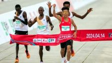 中国メディアの南方都市報は16日、北京市で行われたハーフマラソン大会の八百長疑惑をめぐり、当事者のケニア選手の発言を報じた。
