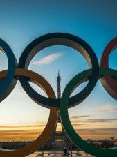 中国メディアの鳳凰網体育は30日、日本男子が3大球技のすべてでパリ五輪出場権を獲得したと報じた。写真はパリ。