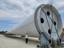 海南省はこのほど世界最長となる風力発電ブレードの製造に成功した。