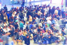 7日、仏RFIは、低迷が続く中国経済でさらなる疲弊を示す統計データが明らかになったと報じた。写真は杭州東駅。