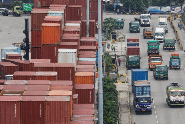 インドネシア貿易黒字、3月は予想上回る　輸入が減少