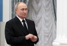 ロシアのプーチン大統領（写真）と西アフリカ・マリのゴイタ暫定大統領は２７日に電話会談し、安全保障と経済協力について協議した。両国が発表した。モスクワで２６日撮影。提供写真（２０２４年　ロイター／ Sputnik/Mikhail Metzel/Pool）