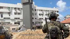 　４月１日　イスラエル軍は１日、パレスチナ自治区ガザで最大のシファ病院から撤退したと発表した。写真はシファ病院。イスラエル国防軍が３月２５日に公開した動画より（２０２４年　ロイター）