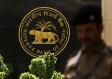 インド準備銀行（中央銀行）は５日、主要政策金利のレポレートを６．５０％に据え置いた。資料写真、２０２３年4月（２０２４年　ロイター／Francis Mascarenhas）