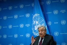 国連のグテレス事務総長（写真）は５日、イスラエルがパレスチナ自治区ガザへの支援を迅速かつ効果的に拡大することを心から望むと述べた。また６カ月におよぶ戦争を受け、ガザは「完全に絶望的な」状況になっているとした。２月８日撮影（２０２４年　ロイター／Mike Segar）