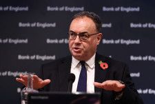 　４月１６日、イングランド銀行（英中央銀行）のベイリー総裁は、英国のインフレ率が低下していることを示す力強い証拠があるとした上で、利下げを開始する前にどの程度の証拠が必要なのかが英中銀当局者にとって依然問題だと述べた。ロンドンで２０２３年１１月、代表撮影（２０２４年　ロイター）