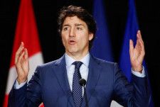 カナダ政府は１６日、富裕層に対してキャピタルゲイン課税を強化する方針を発表した。写真は、２０２４年４月１１日にオタワで会見するカナダのトルドー首相。（２０２４年　ロイター／Blair Gable）