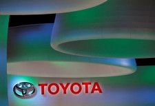 トヨタ自動車が２５日発表した２０２３年度通期の世界販売と世界生産は、トヨタ単体（レクサス車も含む）、日野自動車とダイハツ工業を含めたグループとして、いずれも過去最高を更新した。資料写真、２０１７年（2024年 ロイター/Kim Kyung-Hoon）
