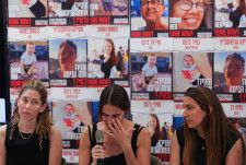 米英欧など１８カ国は２５日、共同声明を発表し、イスラム組織ハマスに対しパレスチナ地区ガザで拘束している人質を解放するよう訴えた。２０２３年１０月撮影（２０２４年　ロイター/Ronen Zvulun）