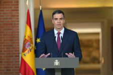 スペインのサンチェス首相は２９日に行ったテレビ演説で続投を表明した。（２０２４年　ロイター/Borja Puig de la Bellacasa/Pool via REUTERS）