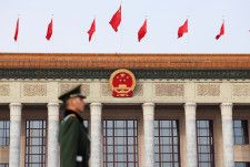 　４月３０日、中国共産党は中央政治局会議を開き、７月に第２０期中央委員会第３回総会（３中総会）を北京で開くことを決めた。新華社が伝えた。北京で３月４日撮影（２０２４年　ロイター/Tingshu Wang）