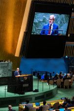 国連総会は１０日、パレスチナの国連正式加盟申請に関する決議案の採決を行い、賛成多数で支持した。（２０２４年　ロイター/Eduardo Munoz）