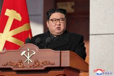 　北朝鮮の朝鮮中央通信（ＫＣＮＡ）は１１日、金正恩朝鮮労働党総書記が１０日にロケット砲の試射を視察したと伝えた。ＫＣＮＡ提供（２０２４年　ロイター）