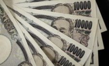 　５月２８日、財務省は、日本の対外純資産残高が２０２３年末時点で４７１兆３０６１億円だったと発表した。２０１１年８月撮影（２０２２年　ロイター/Yuriko Nakao）