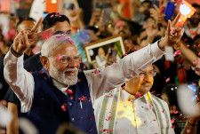 　６月５日　インドのモディ首相（写真）は５日、連立政権樹立に向けた協議を開始する。写真は４日、インドのニューデリーで撮影（２０２４年　ロイター／Adnan Abidi）