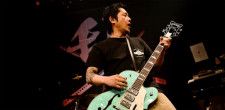 エキセントリックさ」を詰め込んだ、横山健の新シグネイチャーギター発売(Rolling Stone JAPAN) - goo ニュース