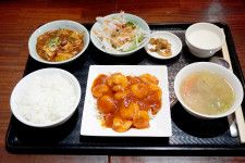 川崎で台湾にトリップ！　おなかも心も満たされまくる『台湾家庭料理 茶思味』の日替わりランチ