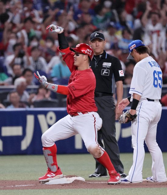 広島 小園海斗の一打で逆転勝ち 中崎が好リリーフ