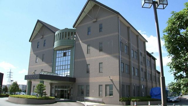 三島の国道で乗用車など3台絡む事故 オートバイの19歳男性死亡＝静岡県警