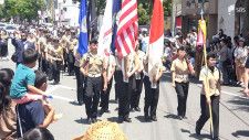 今年で開港170年 ペリー提督の子孫も参加「黒船祭」恒例のパレード＝静岡・下田市