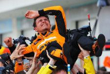 マイアミGPでF1初優勝を飾ったマクラーレンのノリス選手。2019年のデビュー以降、表彰台には何度も上がっており高く評価されていたが、これまで優勝には縁がなかった。マクラーレンにとっては2021年イタリアGP以来の優勝となった