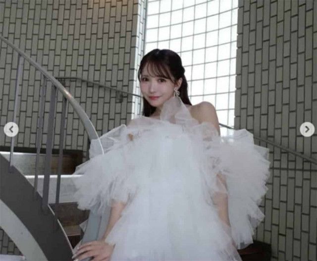 三上悠亜、ウェディングドレス騒動に「与えられたお仕事は全力でやる」の決意表明、有名漫画家も“援護射撃”