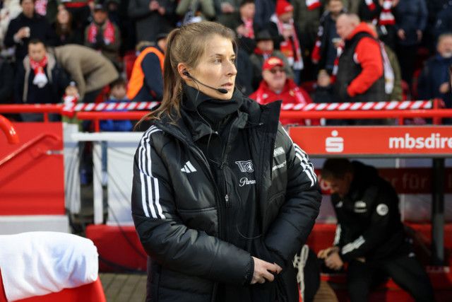ブンデス１部で初の女性コーチがU・ベルリンで“監督デビュー”。物議を醸す心無い投稿も...【現地発コラム】