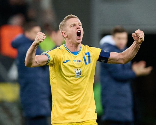 「素晴らしい気分だ」EURO本大会出場のウクライナ代表、主将のジンチェンコが歓喜！「夢が叶って、とても幸せ」
