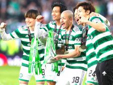 （左から）古橋、旗手、前田、岩田、小林。日本人５選手を擁し、国内では無敵を誇るセルティック。来季はCLでも強さを見せられるか。(C)Getty Images