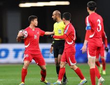 21日のアウェーゲームでは日本に０−１敗れた北朝鮮。写真：梅月智史（サッカーダイジェスト写真部／JMPA代表撮影）
