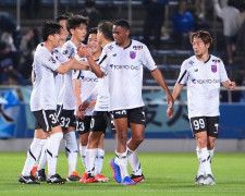 FC東京はYS横浜から４ゴールを奪取。写真：田中研治（サッカーダイジェスト写真部）