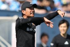 「消極的なサッカー見たくねえ！」J２仙台・森山監督のゲキにファン感激！「心打たれる」「最高に熱くて誇らしい」