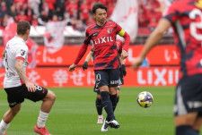 鹿島OBの鈴木隆行が「上位に上がっていける」と期待「今シーズン