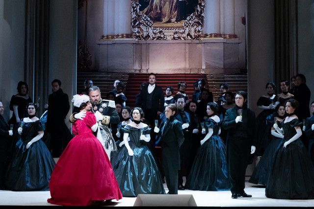新国立劇場、チャイコフスキーの甘美な音楽と愛のすれ違いを描く名作　オペラ『エウゲニ・オネーギン』を上演