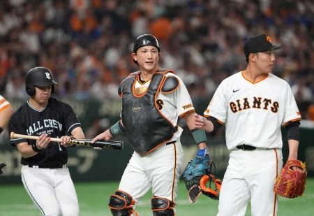 小林誠司の魅力にどっぷり？元メジャーリーガーと実況アナが延々と“小林トーク”でイニング終了