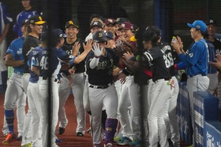 【球宴】全パが壮絶な打ち合い制す　昨年第2戦から3連勝　楽勝モードから最後は逃げ切り勝ち