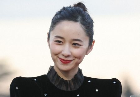 堀田真由　紅白出場グループのメンバーと高校の同級生だった　卒業以来の再会にさんま「ここで会う!?」
