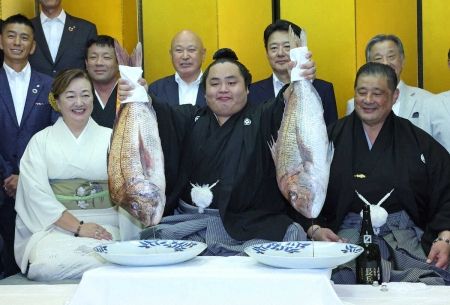 初優勝の琴勝峰はこんな力士　愛称「テバ」　全国約360人の珍しい名字　父はボディービルダー