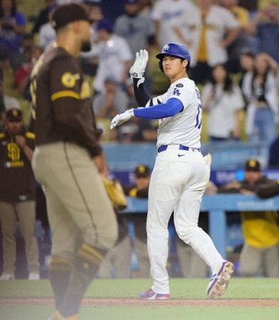 斎藤隆氏　「生ける伝説」ドジャース大谷のふるまい絶賛「ほれ込んでしまいますね」“報復死球”に一石